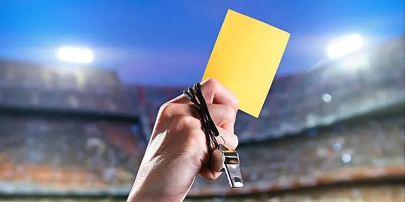 Quy định về tích lũy thẻ và án treo giò